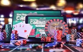 Multiple live dealer tables including baccarat and roulette on bd678 vip